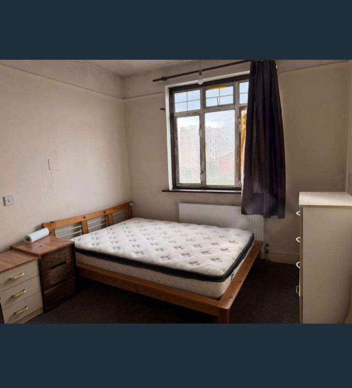 Property photo 1 of 2