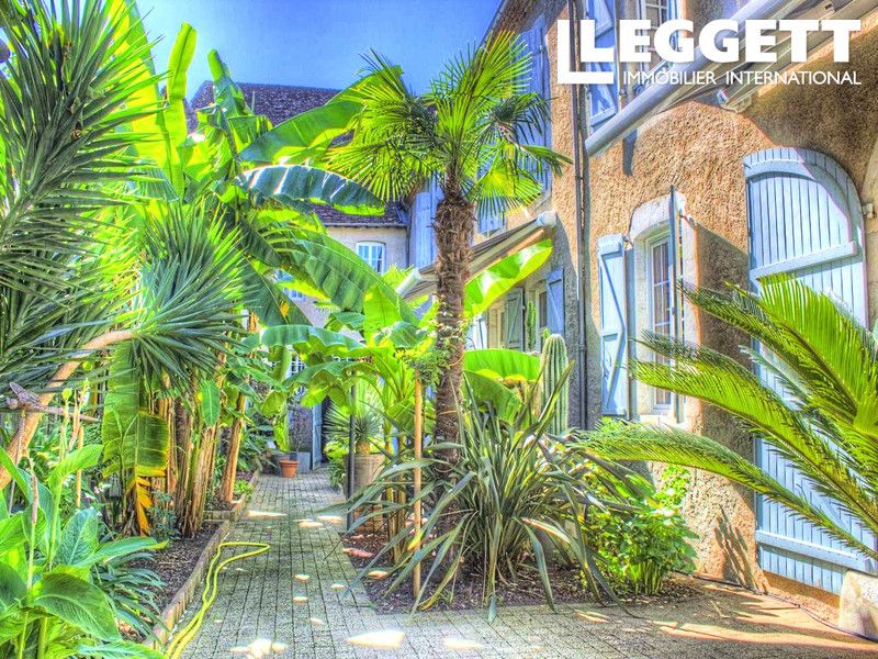 Property photo 2 of 10