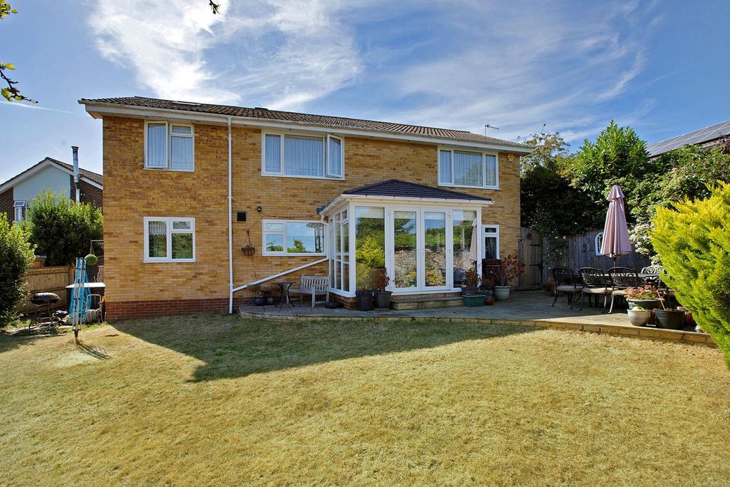 Property photo 2 of 19 Photo 19
