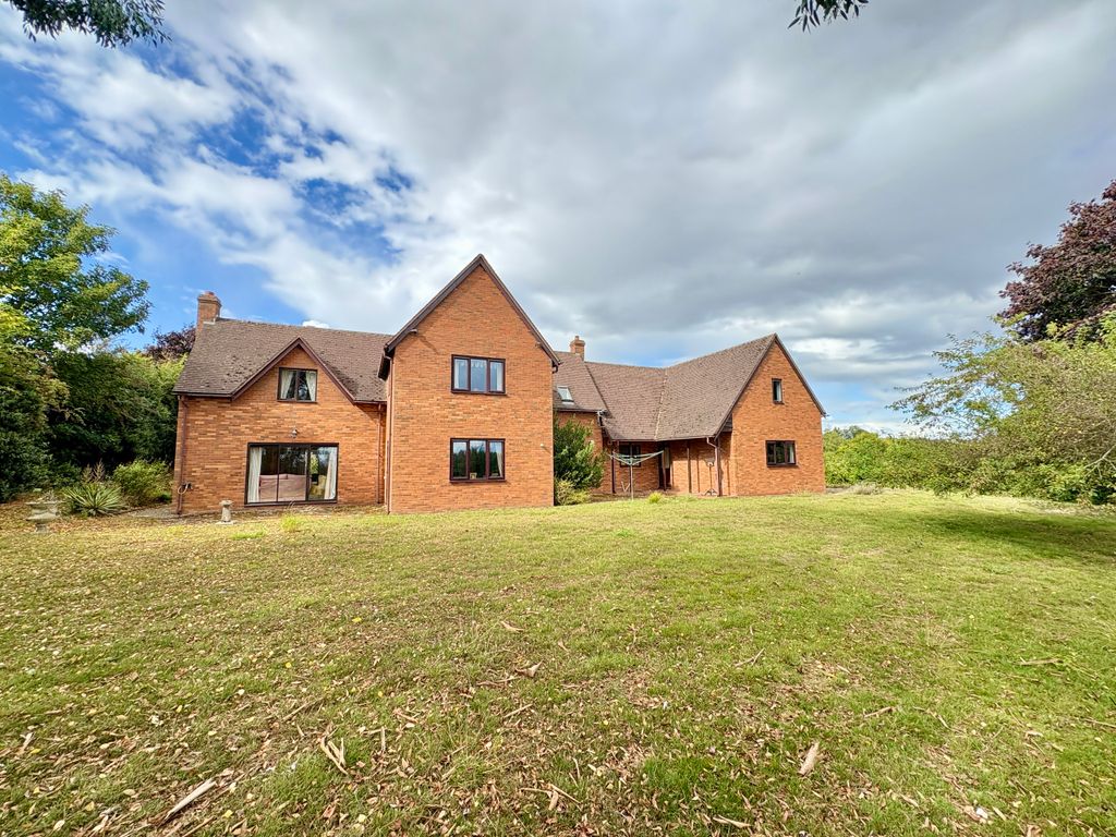 Property photo 3 of 23 Rear Wainhouse
