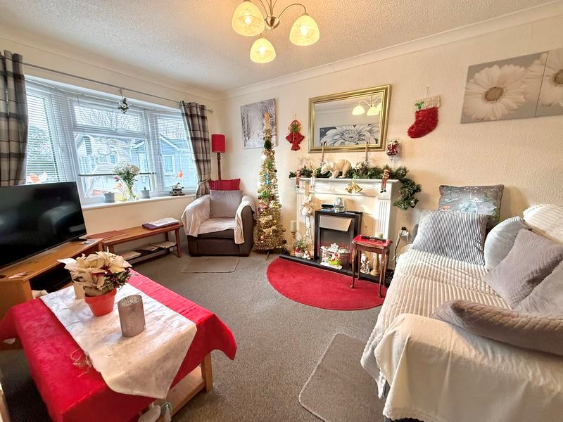 Property photo 2 of 14 Lounge/Diner