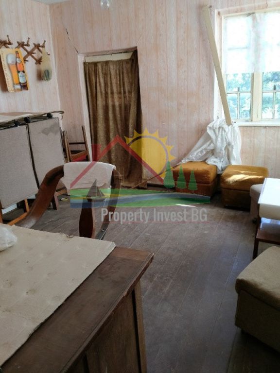 Property photo 3 of 6