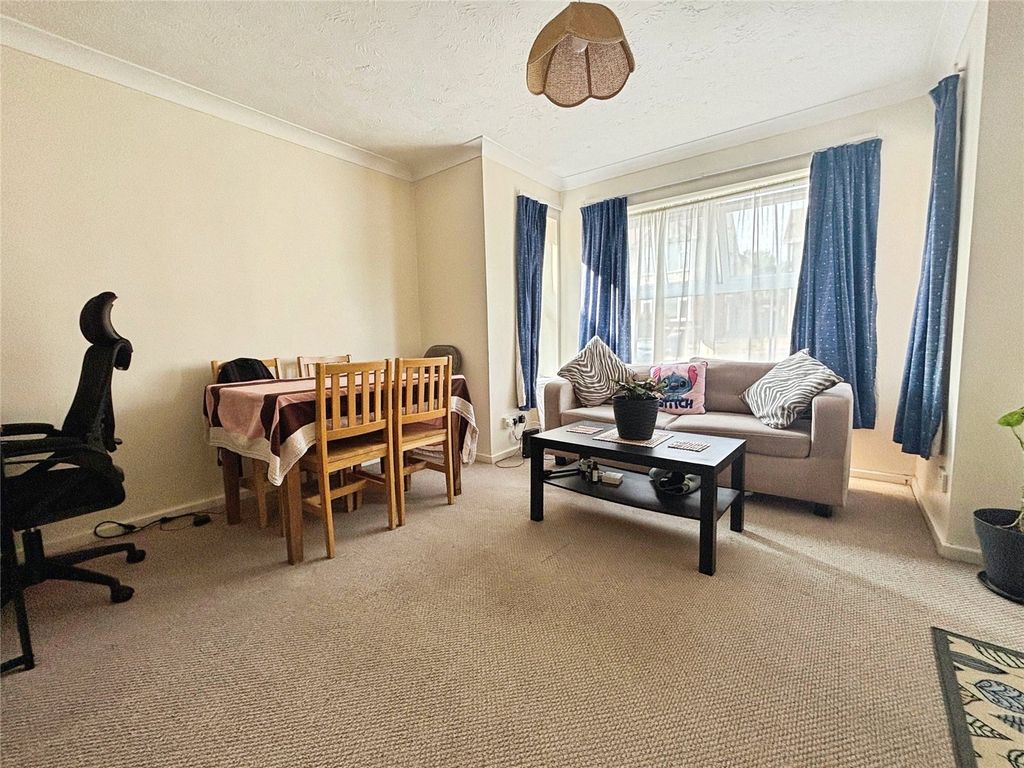 Property photo 2 of 7 Picture No. 10