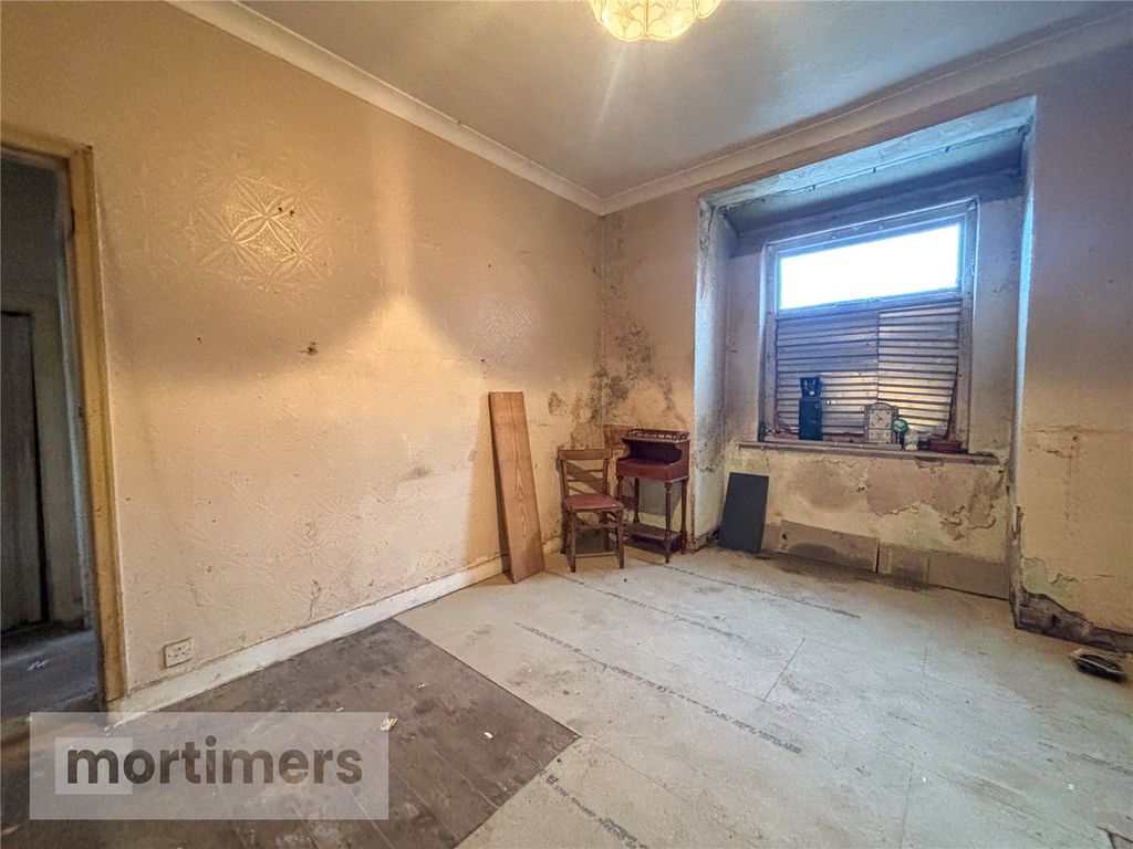 Property photo 2 of 14 Dining Room