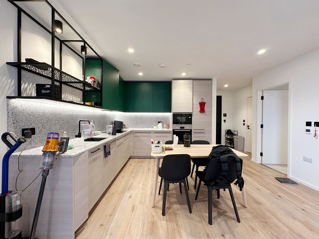 Property photo 2 of 8 Photo 2