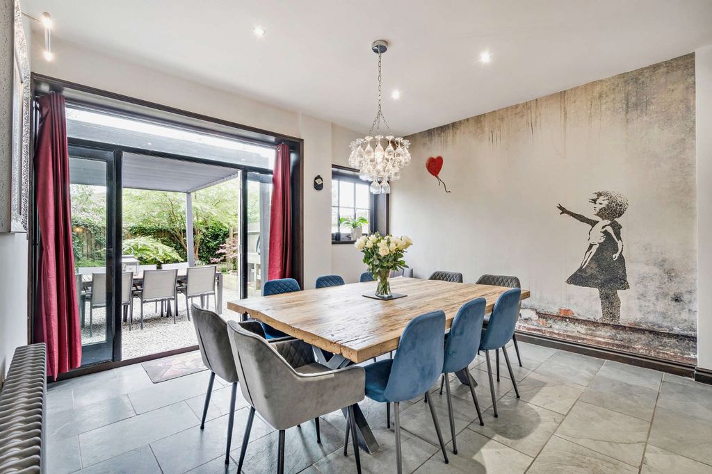 Property photo 3 of 17 Dining Room