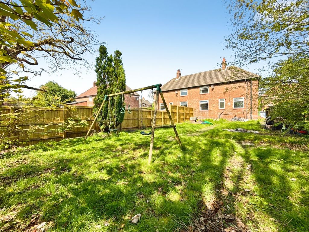 Property photo 3 of 16 Picture No. 12