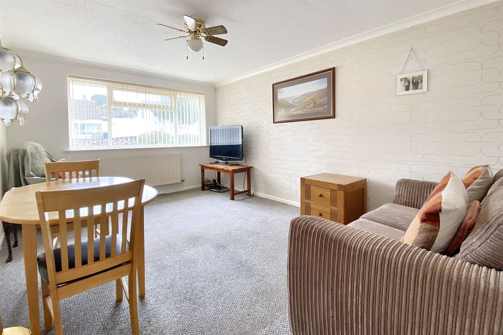 Property photo 2 of 13 Picture No. 04