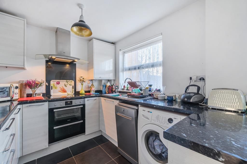 Property photo 2 of 20 Kitchen