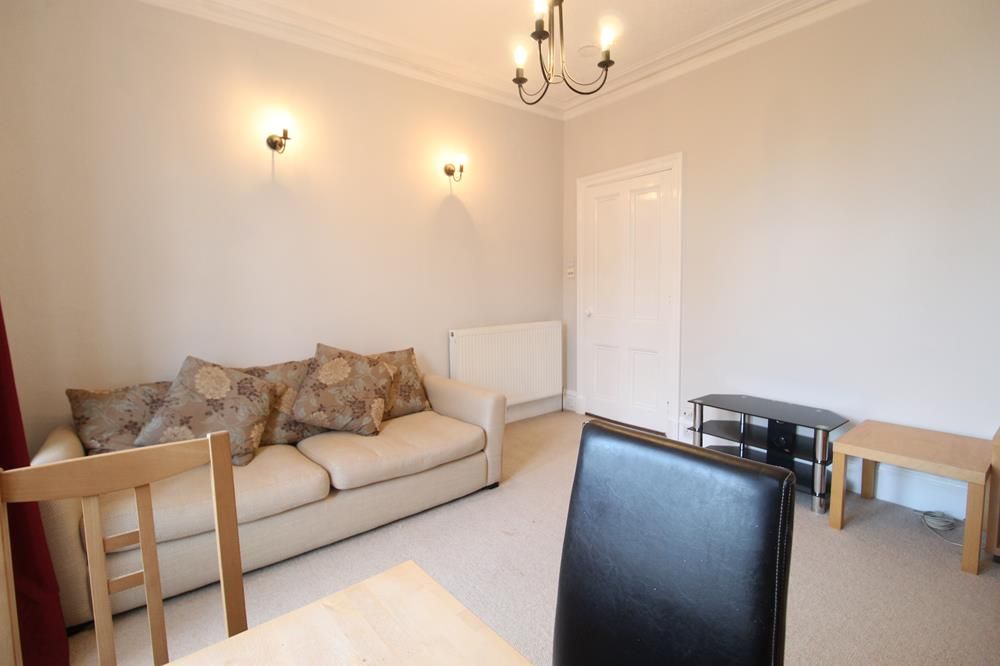 Property photo 2 of 8 Lounge Alt