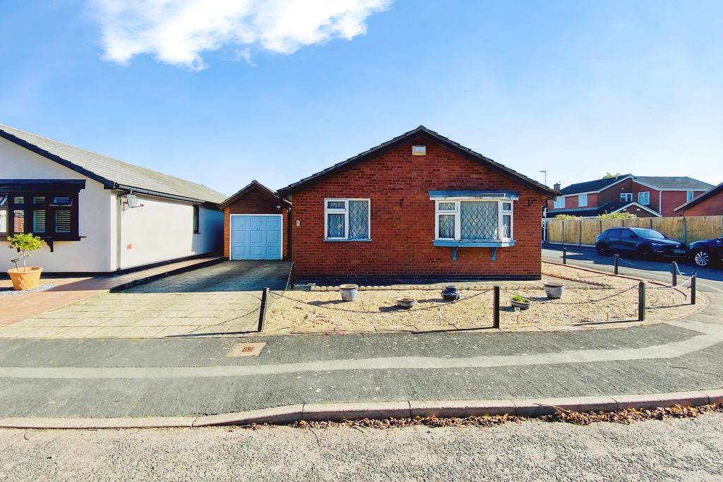 Property photo 1 of 21