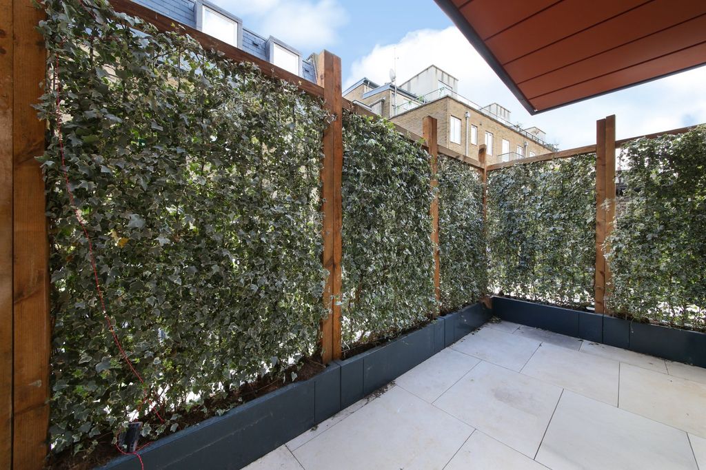 Property photo 3 of 6