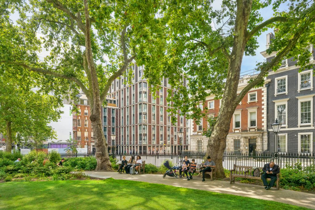 Property photo 1 of 12 Mandarin Oriental Mayfair.Jpg