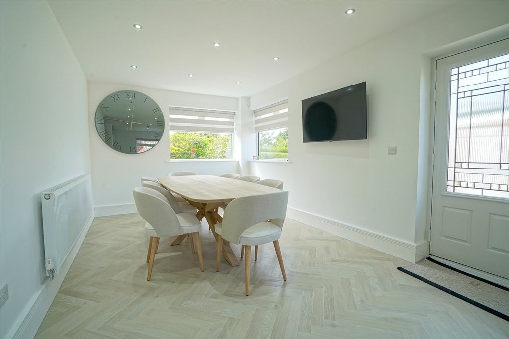 Property photo 3 of 17 Picture No. 09