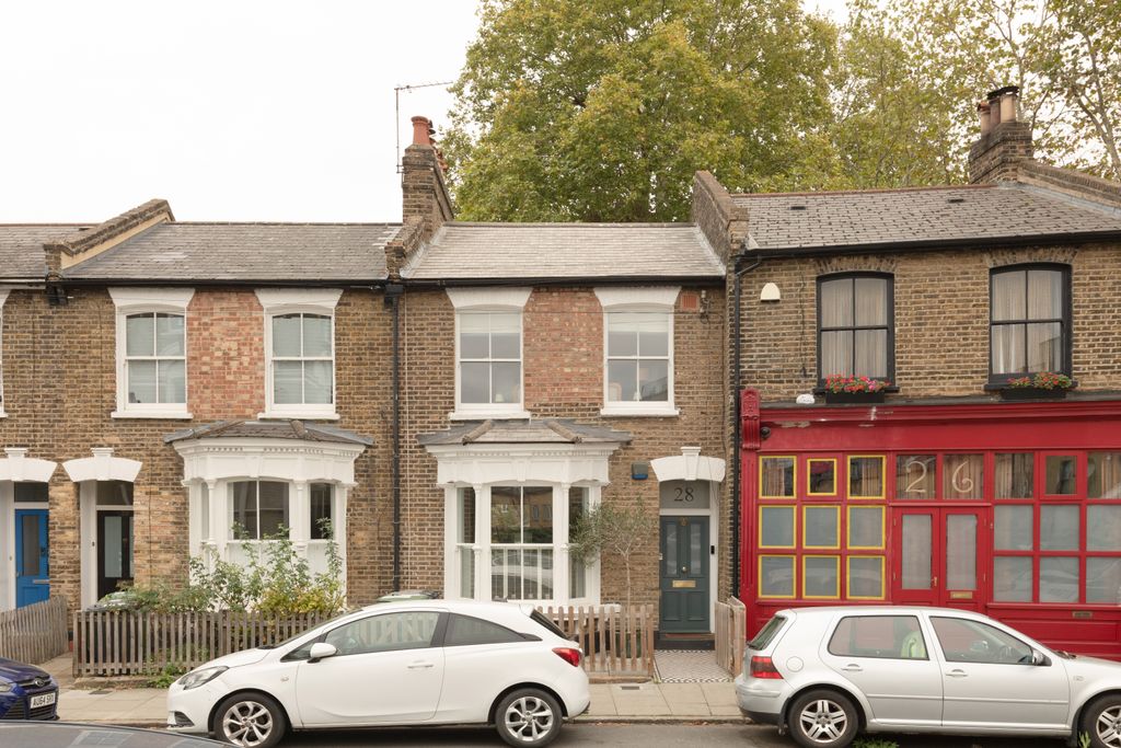 Property photo 1 of 24