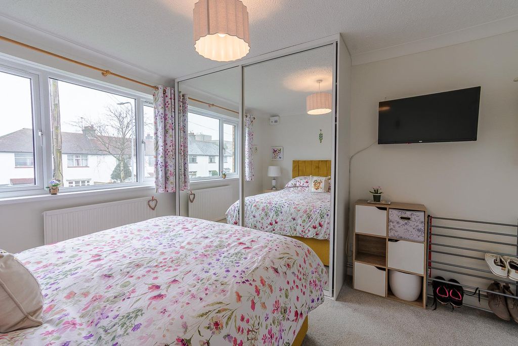 Additional image 10 of 2 bed flat for saleButtrills Road, Barry CF62