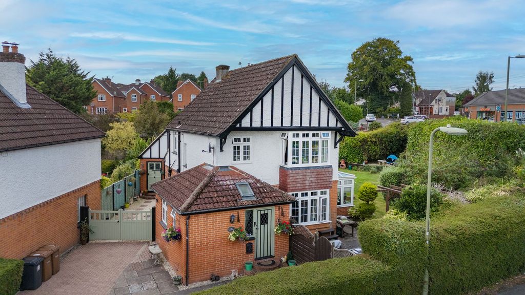 Property photo 1 of 43