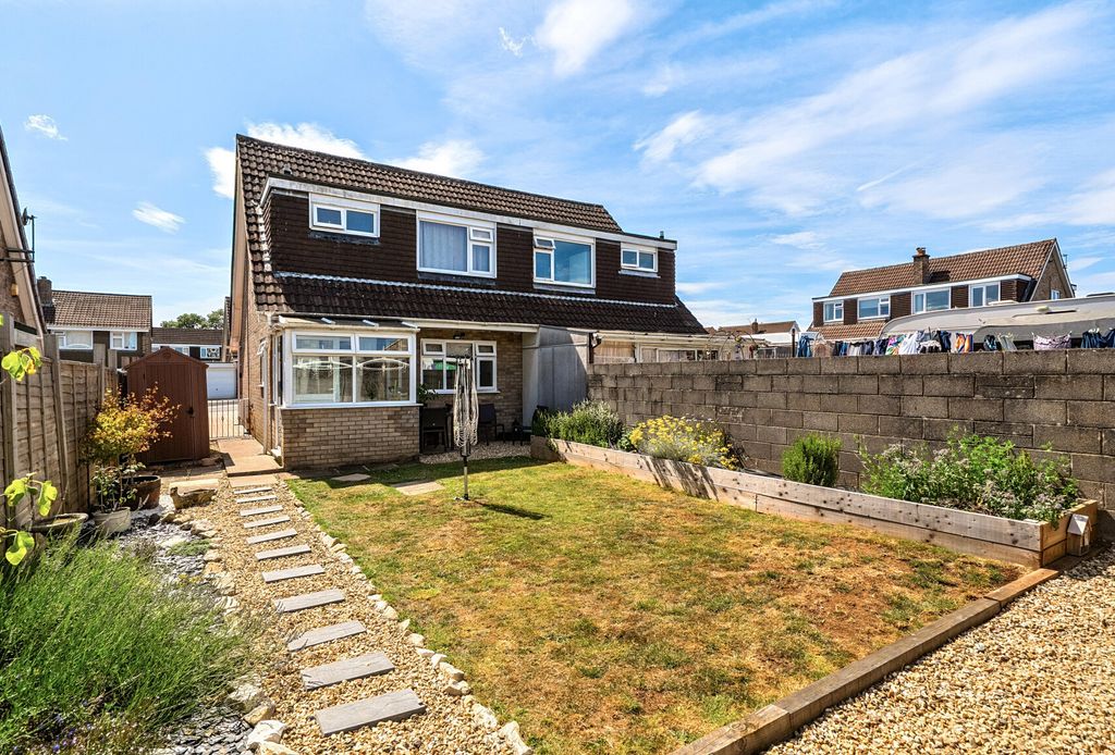 Property photo 2 of 17 1319836-5-6867ee8...