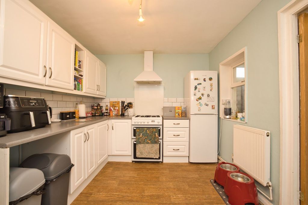 Property photo 3 of 11 Picture 3