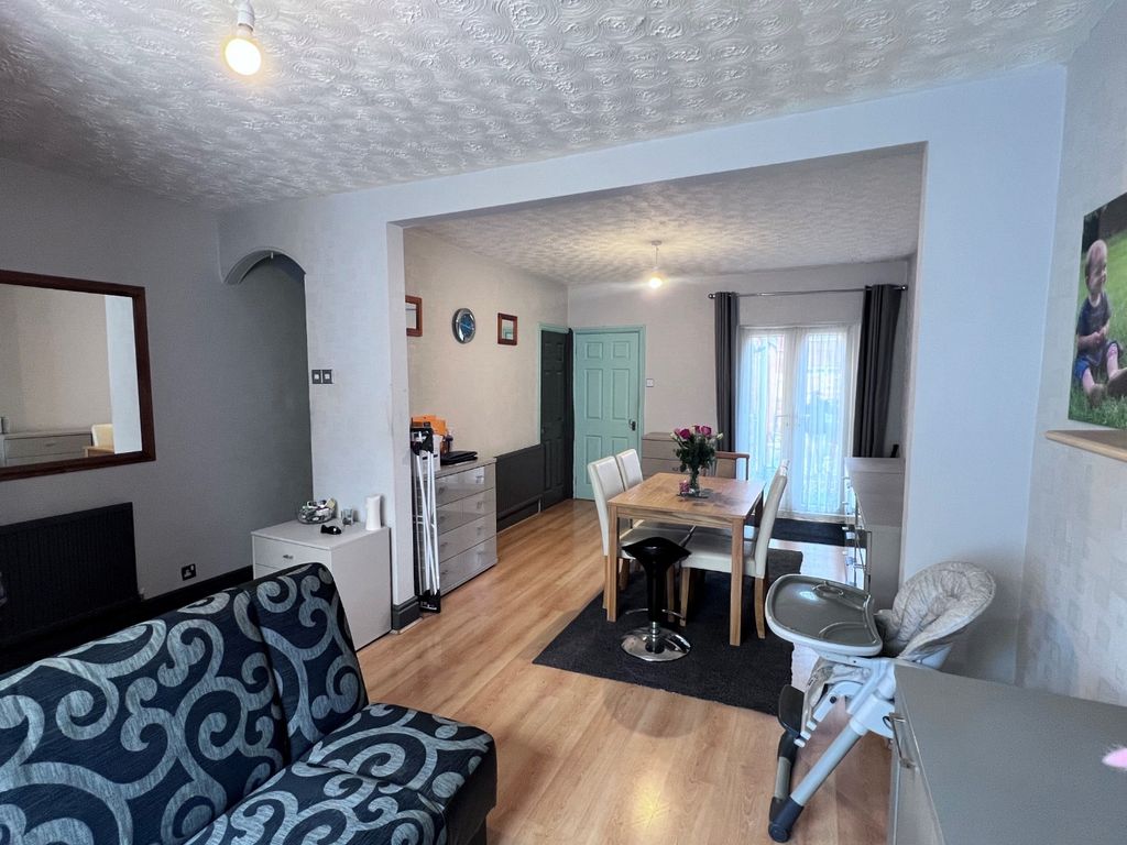 Property photo 2 of 11 Media Image 01