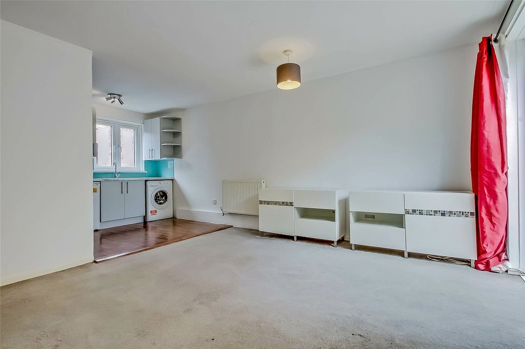 Property photo 2 of 10 Picture No. 19