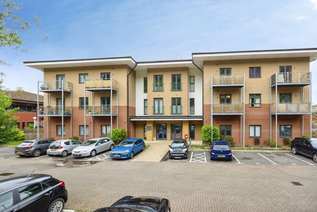 Property photo 1 of 18 Pbox-Img.Jpg