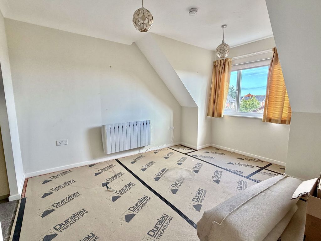 Property photo 3 of 6