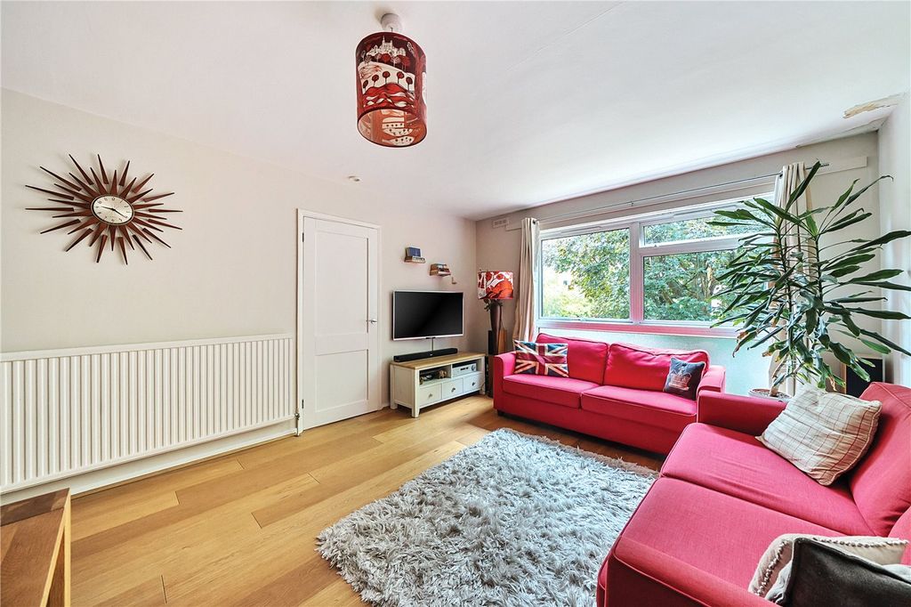 Property photo 2 of 15 Picture No. 10