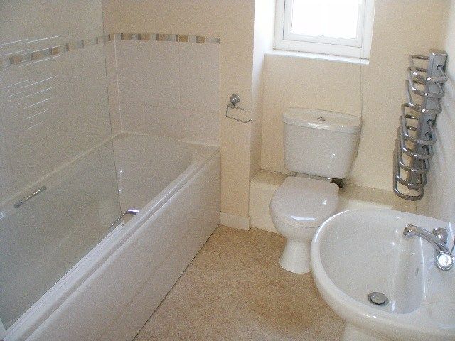 Property photo 3 of 6 Bathroom