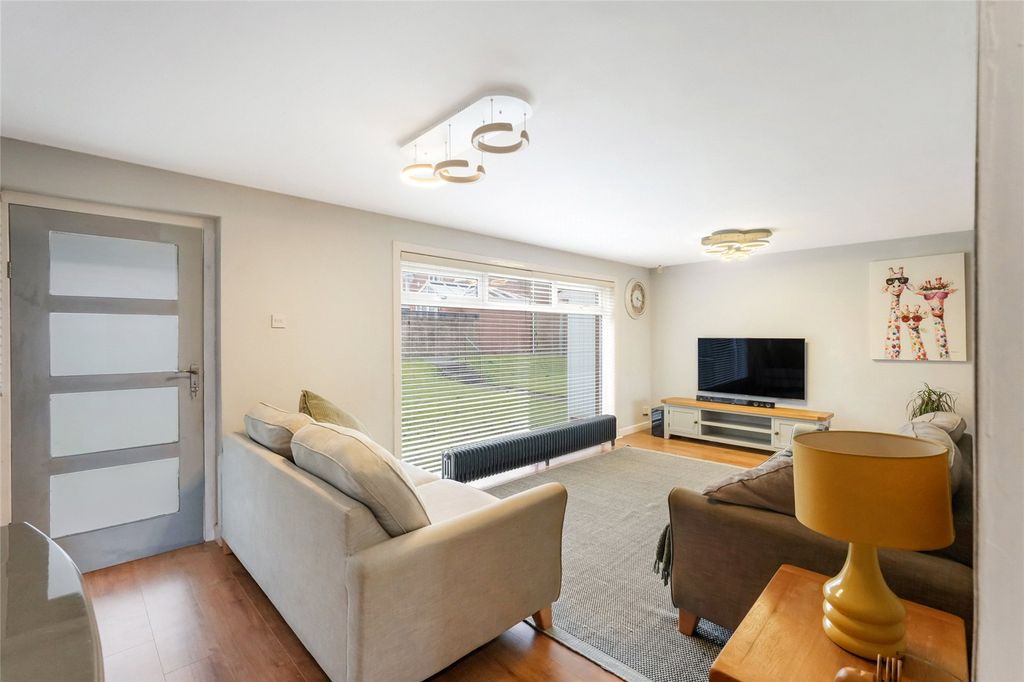 Property photo 2 of 21 Picture No. 03