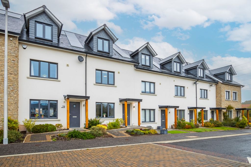 Property photo 1 of 17 Primary Property Image