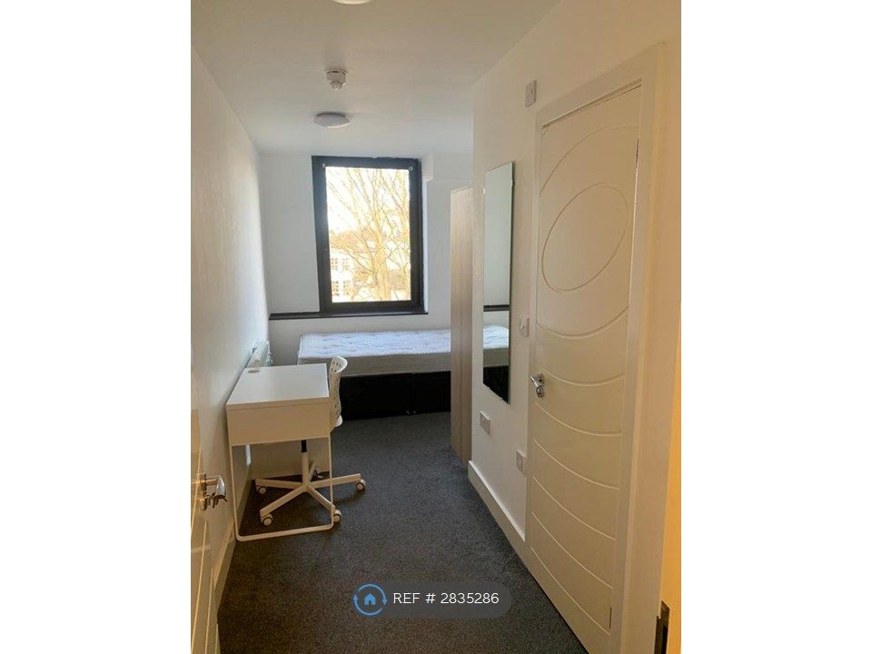 Property photo 2 of 3