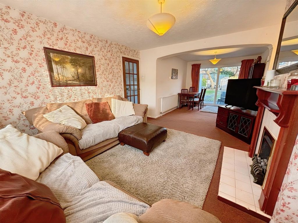 Property photo 3 of 23