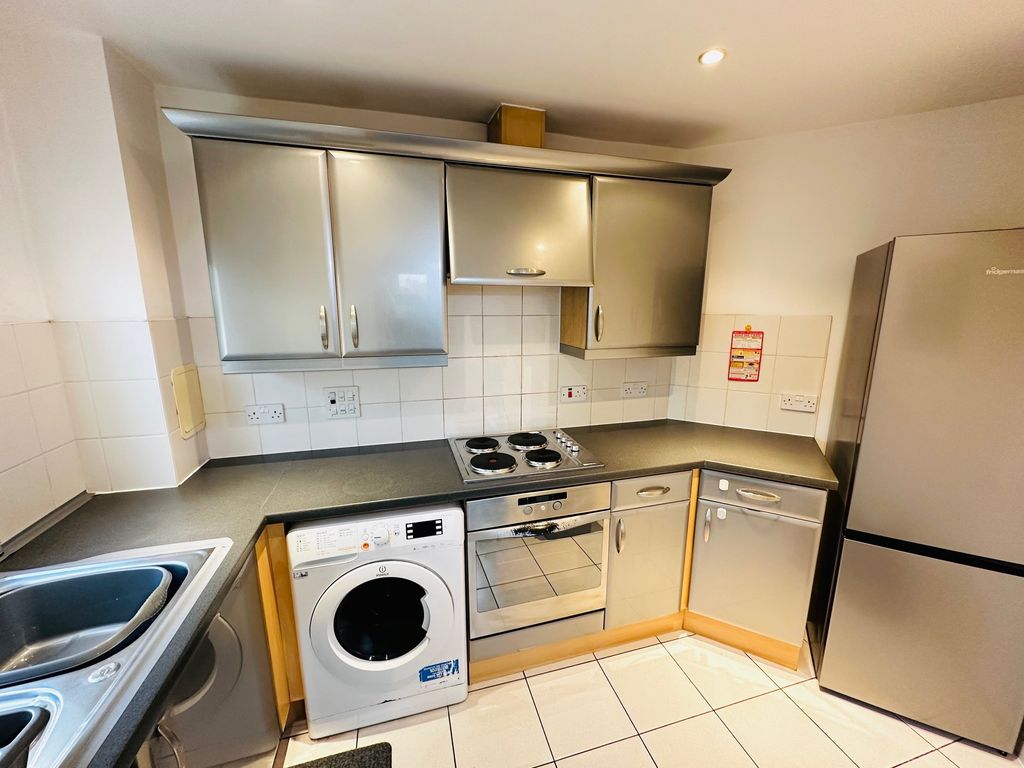 Property photo 2 of 9