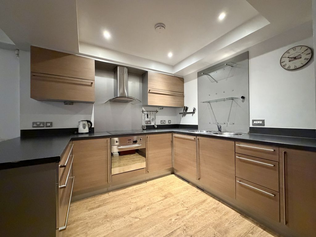 Property photo 2 of 14 Img_5407