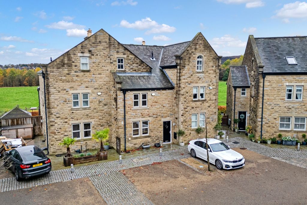 Property photo 1 of 33 4559241