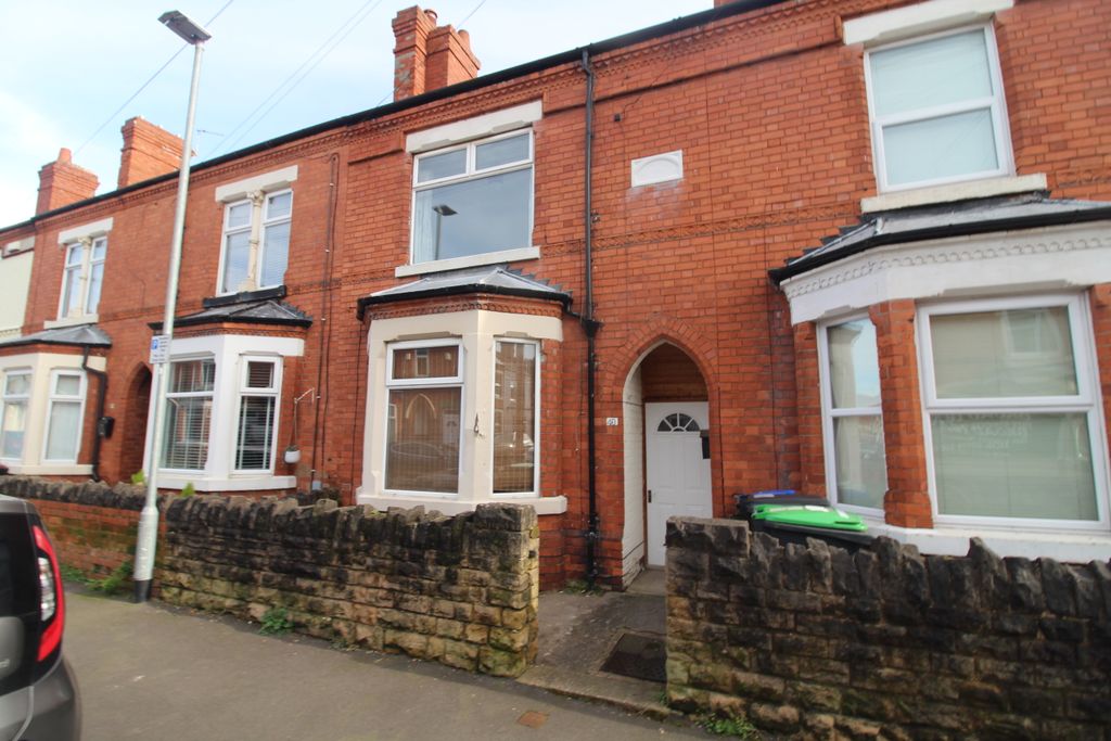 Property photo 1 of 9