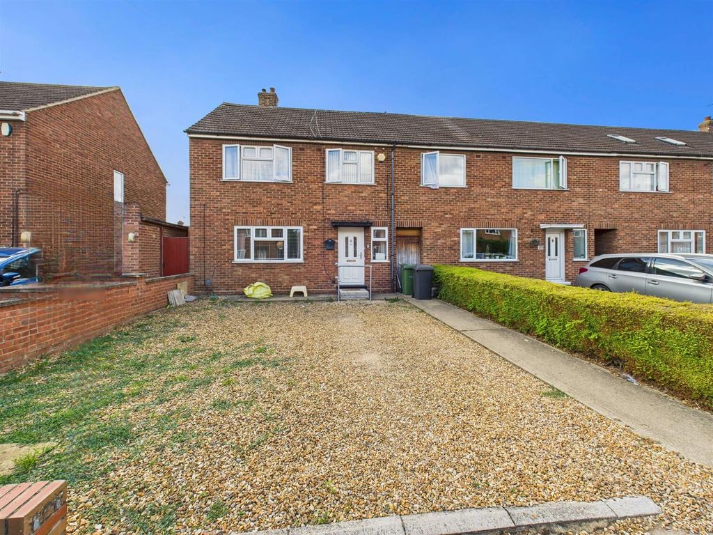 Property photo 1 of 9 Cam03975G0-Pr0140-Still028.Jpg