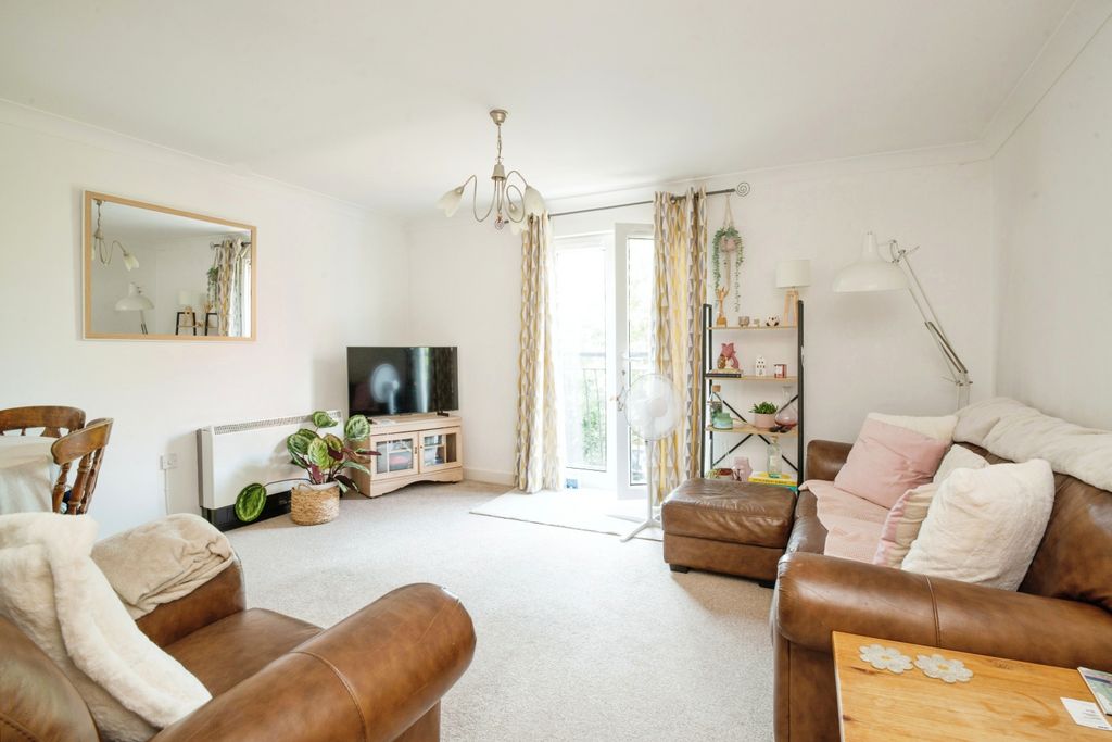 Property photo 1 of 12 1