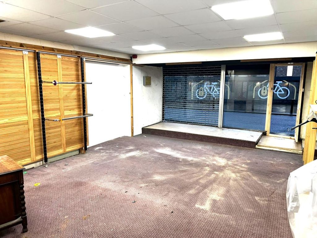 Property photo 2 of 6