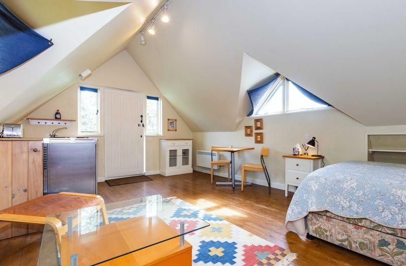 Property photo 2 of 8 Photo 7