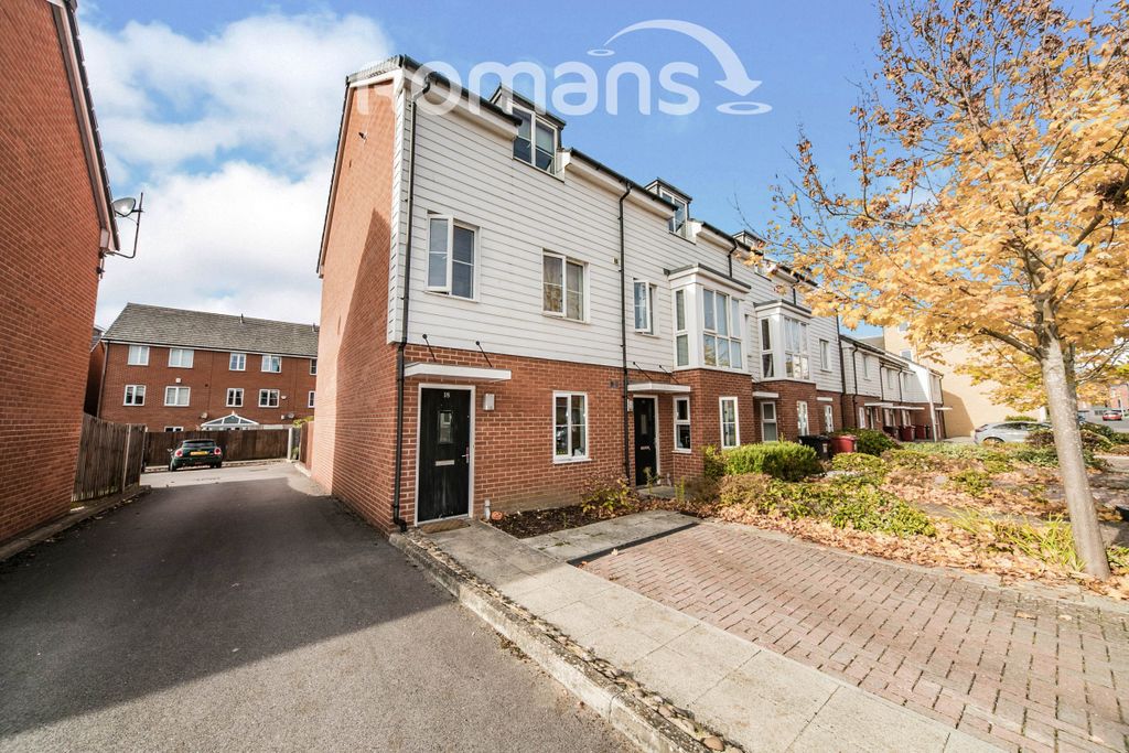 Property photo 1 of 10 827Fbd48-B52E-410B-A