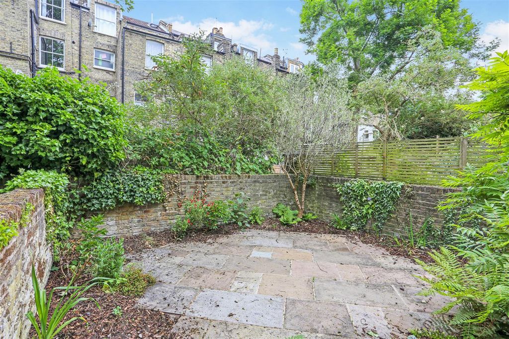 Property photo 3 of 19