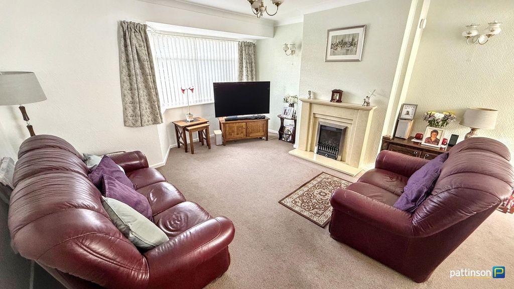 Property photo 2 of 24