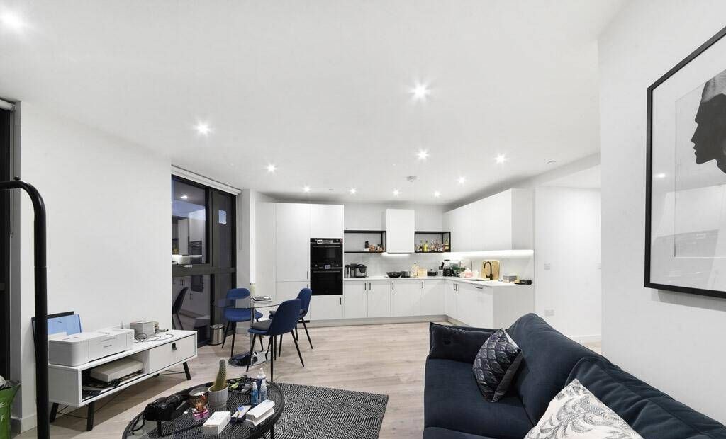Property photo 3 of 16