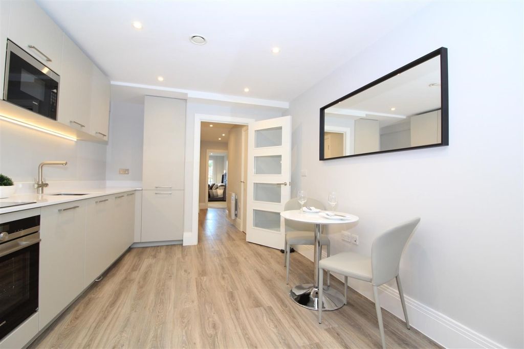 Property photo 3 of 16 3