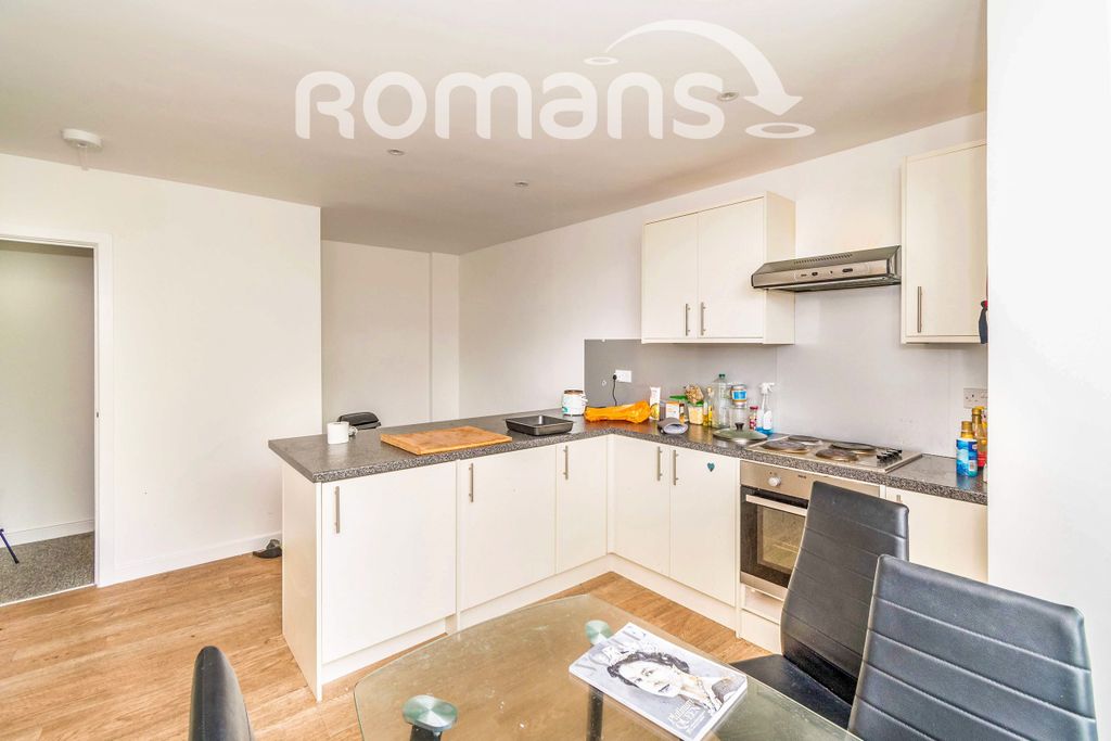 Property photo 3 of 11 3