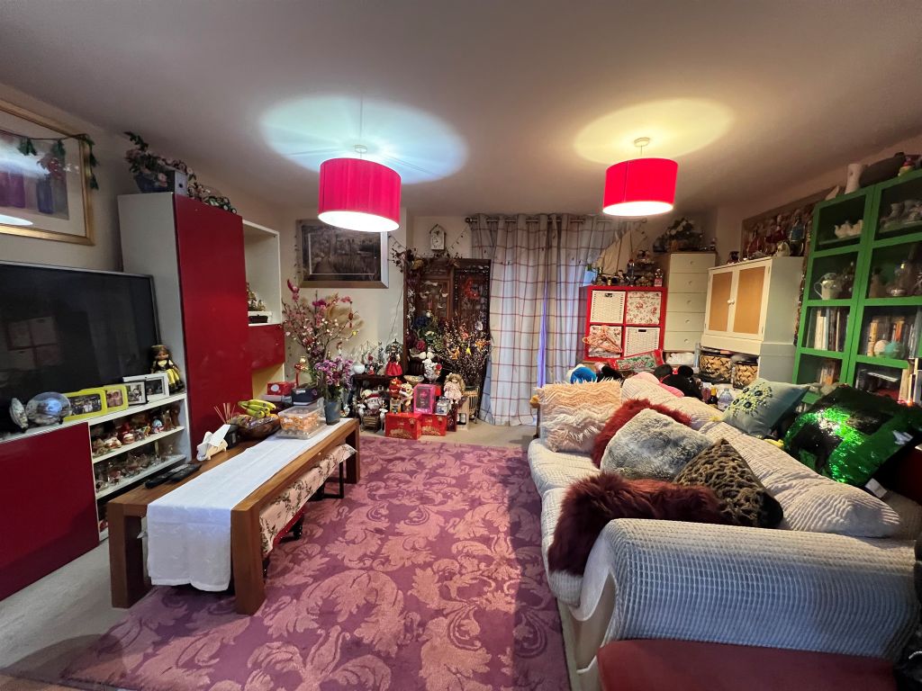 Property photo 3 of 12