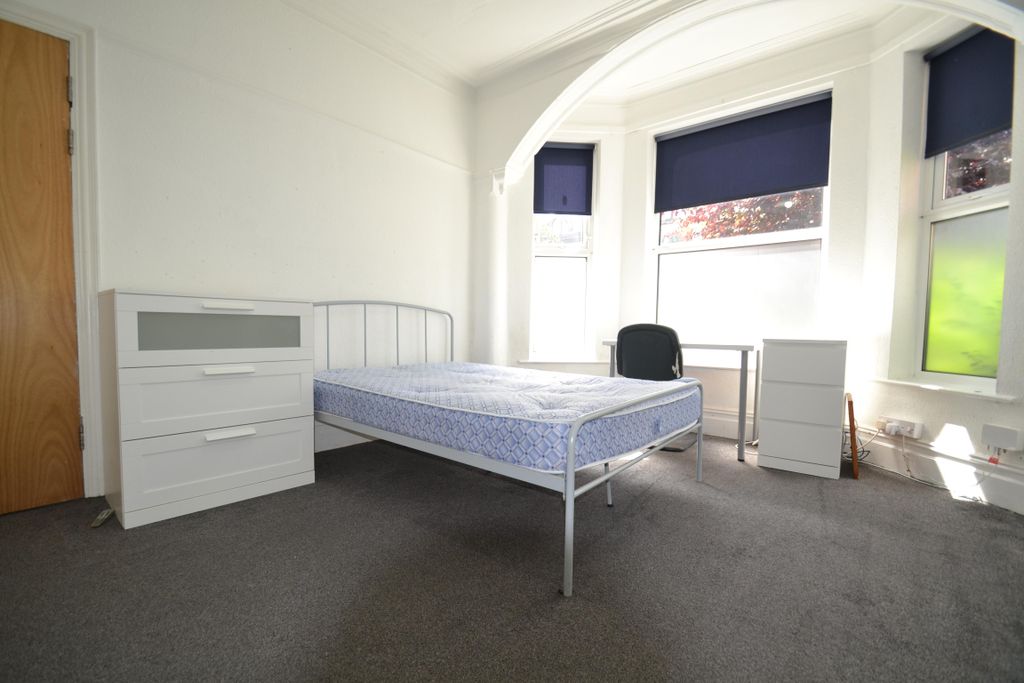 Property photo 2 of 20 Property