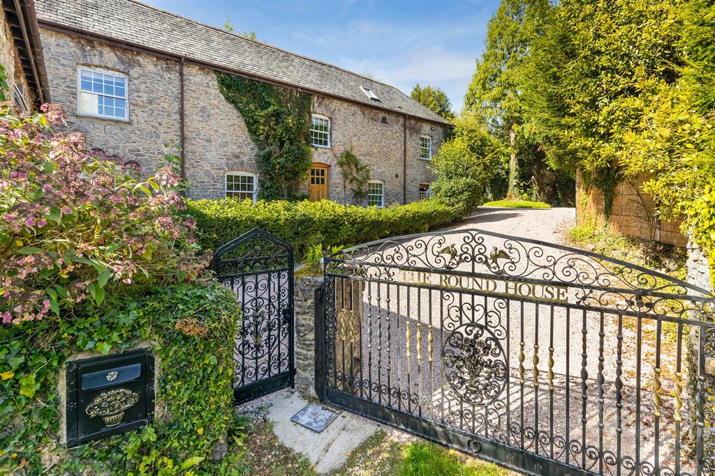 Property photo 1 of 54 A04 - Allerton, Dartington, The Roundhouse - 24091